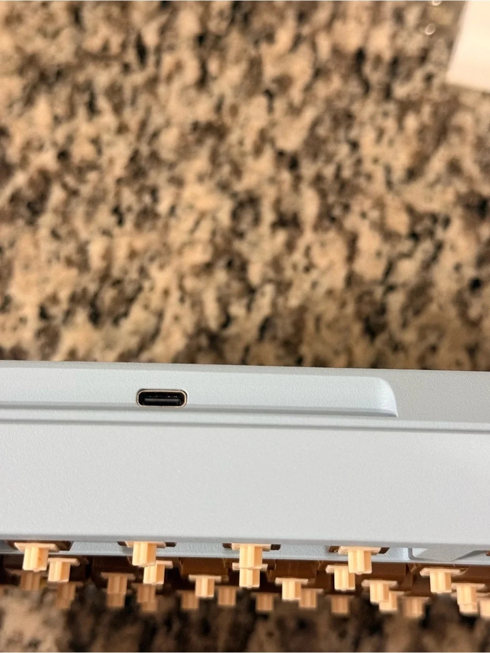 Leobog hi75 keyboard and k21 num pad